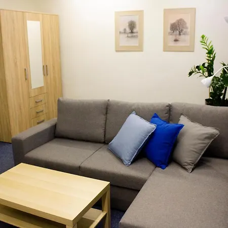 Blue In Beautiful Style Garden With Atmosphere Apartment *